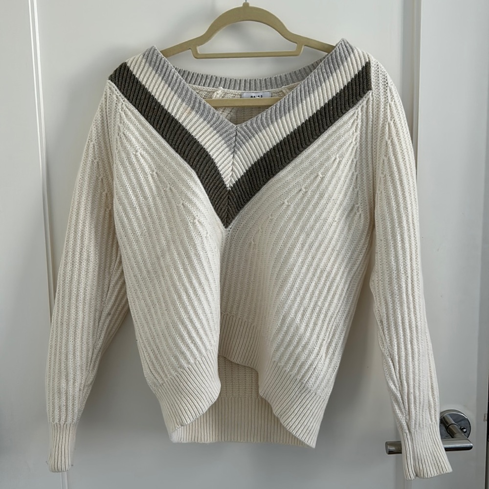 Reiss wool v neck sweater